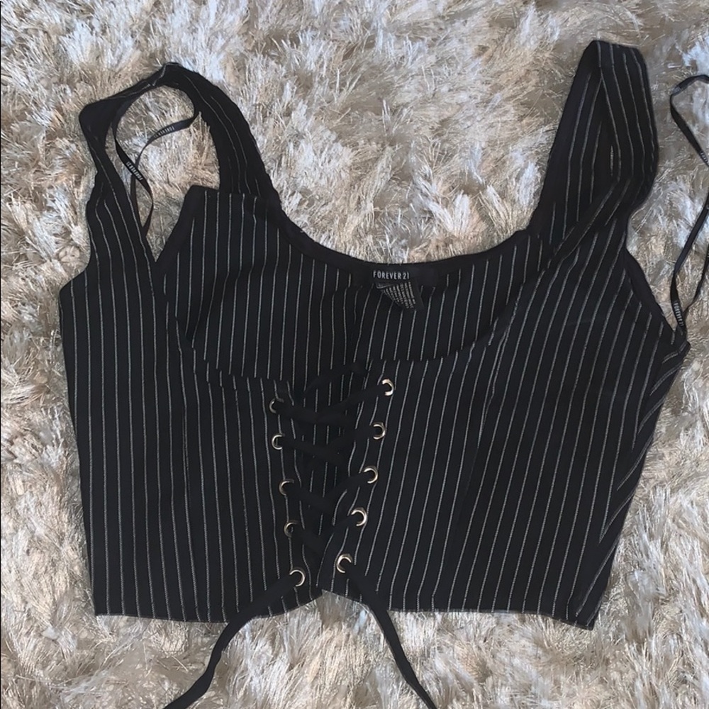 Lace up crop!